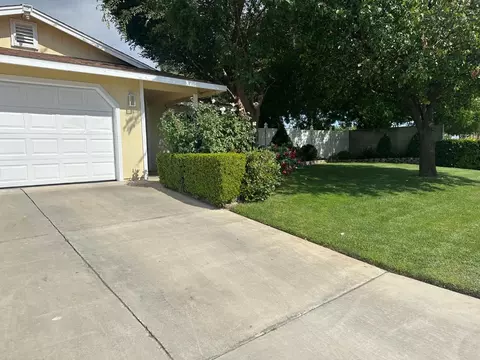 1700 Jericho Dr, Madera, CA 93638