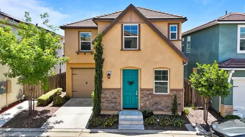 3516 Generosity Way, Clovis, CA 93619
