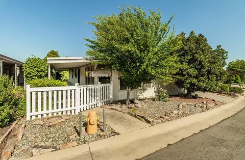 1300 W Olson Ave #161, Reedley, CA 93654