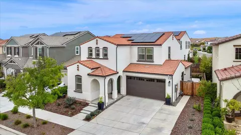 4279 Hillside Rd, Madera, CA 93636