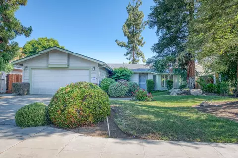 1155 Burlingame Ave, Clovis, CA 93612