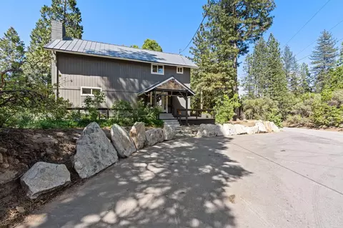 42447 Juniper Rd, Auberry, CA 93602