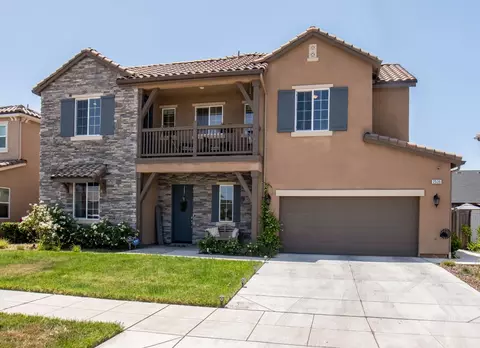 2536 Highland Ave, Clovis, CA 93619