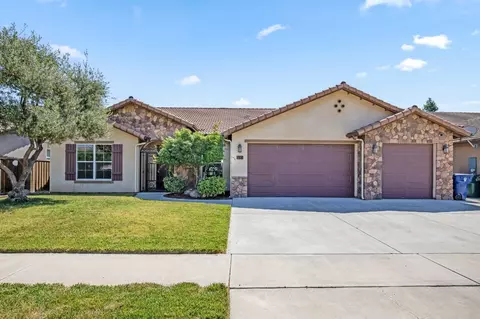 718 Inverness St, Tulare, CA 93274