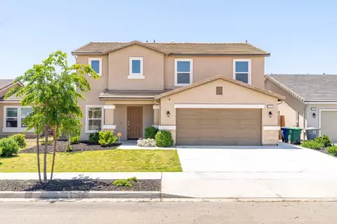 563 Rebeca Ave, Sanger, CA 93657