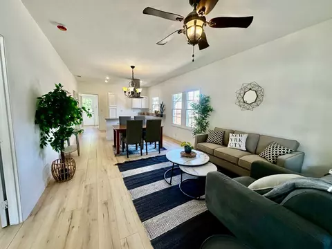 1234 E St, Reedley, CA 93654