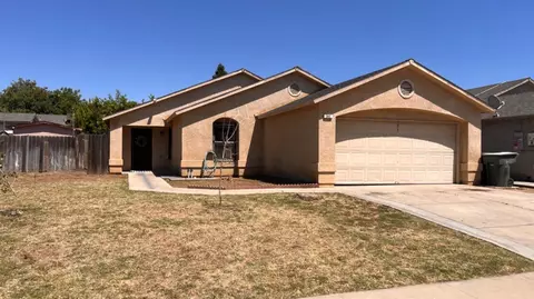 542 Morton Ave, Sanger, CA 93657