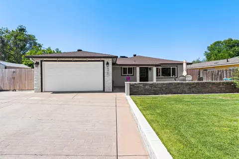 4465 N Emerson Ave, Fresno, CA 93705
