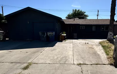 4248 N Woodson Ave, Fresno, CA 93705
