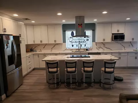 5777 E Bernadine Dr, Fresno, CA 93727