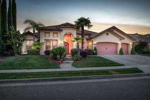 10901 N Woodrow Ave, Fresno, CA 93730