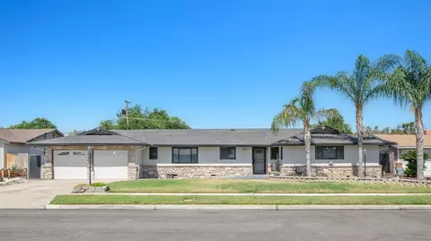 5657 N College Ave, Fresno, CA 93704