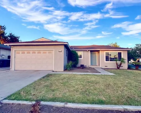 1645 Bundy Ave, Clovis, CA 93611