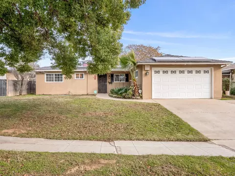 4566 N Feland Ave, Fresno, CA 93722