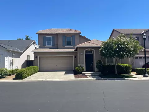 4116 W Peach Tree Ln, Fresno, CA 93722