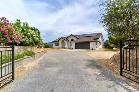31345 Longview Ln E, Coarsegold, CA 93614