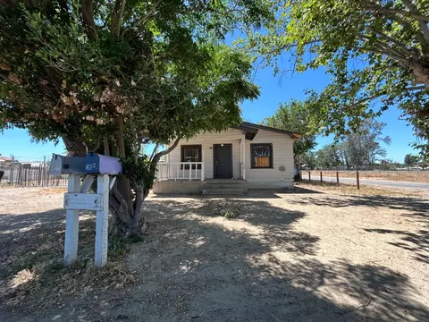 389 N Arthur Ave, Fresno, CA 93706
