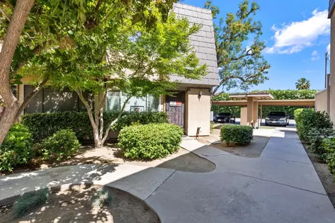 5098 E Ashlan Ave #101, Fresno, CA 93727