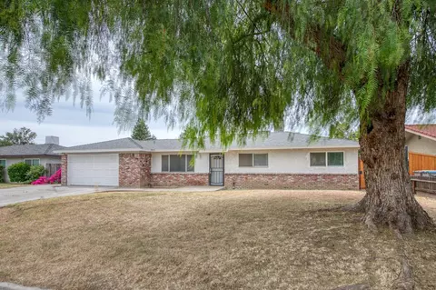 5756 E Sussex Way, Fresno, CA 93727