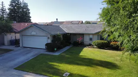 343 Madrid Ln, Madera, CA 93637