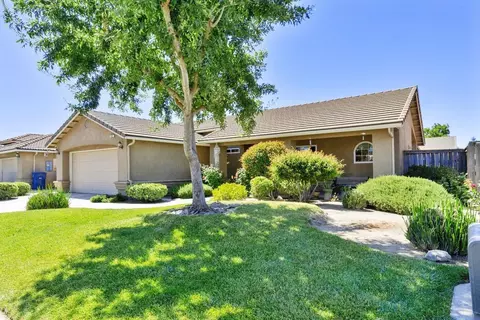 730 Bernardi Ave, Madera, CA 93637