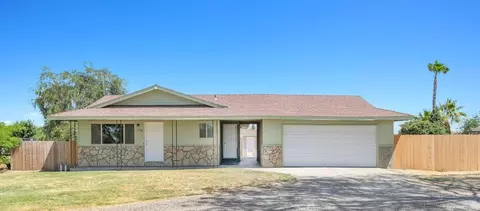 3950 W Mount Whitney Ave, Riverdale, CA 93656