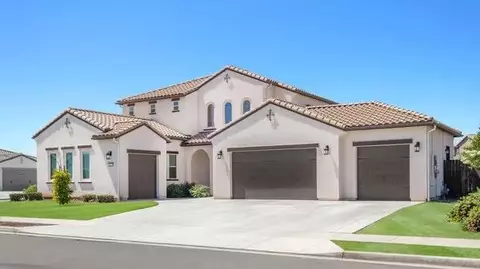 3274 Lexington Ave, Clovis, CA 93619