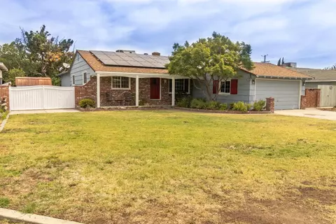 4729 E Brown Ave, Fresno, CA 93703