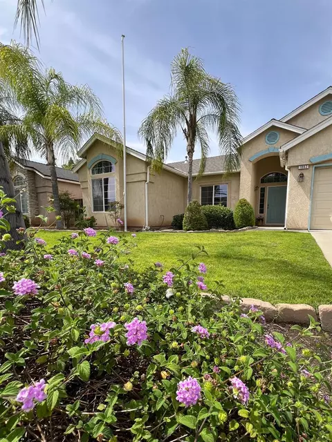 1862 Florence Ave, Sanger, CA 93657