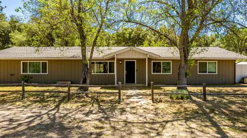 41170 Pamela Way, Oakhurst, CA 93644