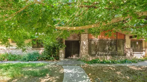 9145 S Bethel Ave, Selma, CA 93662