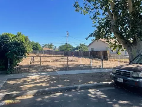 4615 E Montecito Ave, Fresno, CA 93702
