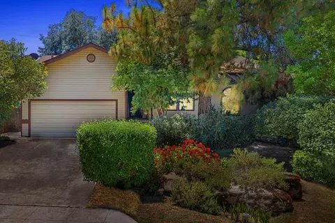 6131 E Illinois Ave, Fresno, CA 93727