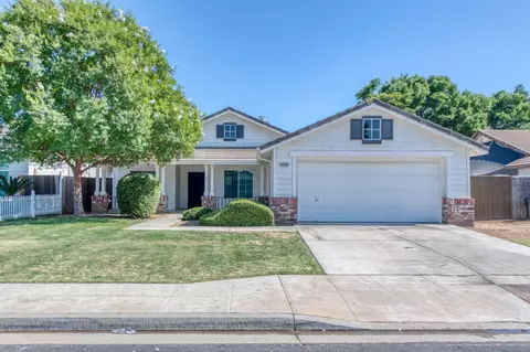 2668 Beverly Ave, Clovis, CA 93611