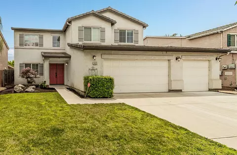 2825 W Payson Ct, Visalia, CA 93291