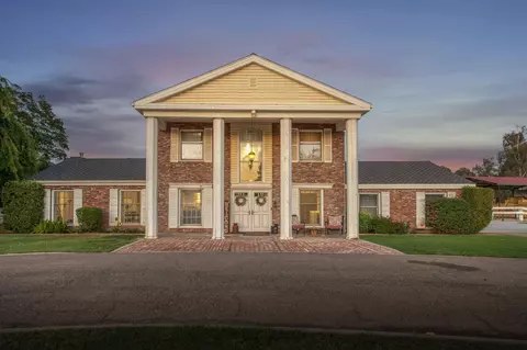 5090 Amber Ave, Clovis, CA 93619