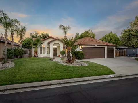 8396 N Dearing Ave, Fresno, CA 93720