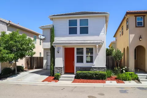 3511 Generosity Way, Clovis, CA 93619