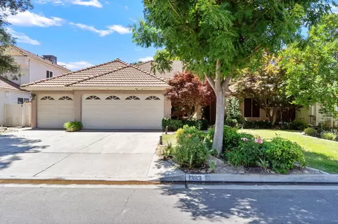 1383 E Omaha Ave, Fresno, CA 93720