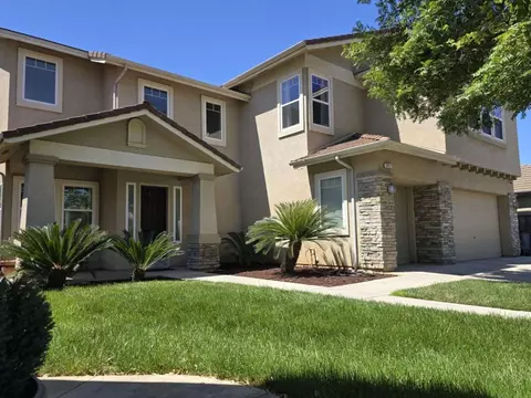 6021 W Goux Ave, Fresno, CA 93722