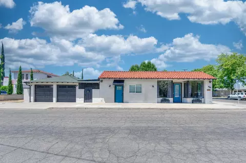 2945 N Thorne Ave, Fresno, CA 93704