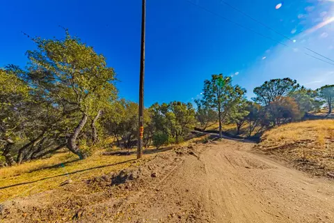 1 Jennifer Way, Coarsegold, CA 93614