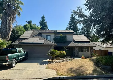 1578 E Shea Dr, Fresno, CA 93720
