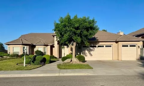 1457 Penny Way, Madera, CA 93637