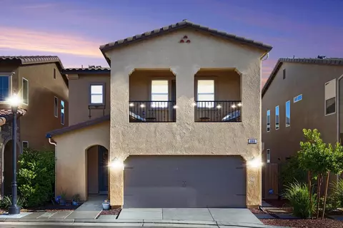 880 Fir St W, Madera, CA 93636