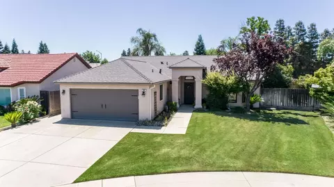 786 N Claremont Ave, Clovis, CA 93611