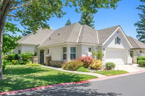 2996 W Pembrook, Fresno, CA 93711