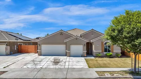 2897 Harbor Is, Tulare, CA 93274