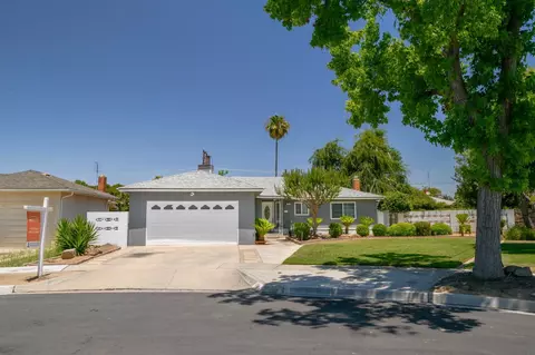 3549 E Alamos Ave, Fresno, CA 93726