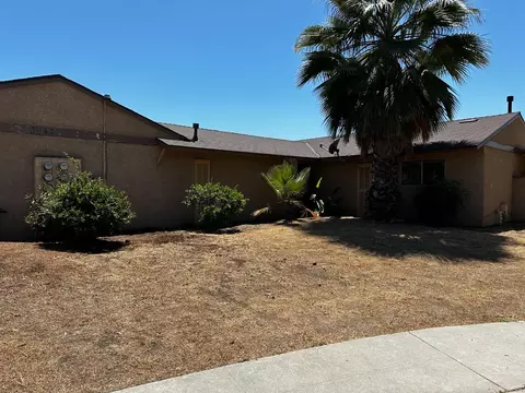 3047 W Saginaw Way, Fresno, CA 93722